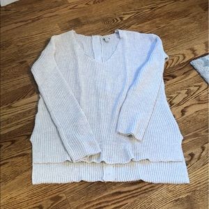 Sweater v-neck with buttons down the back